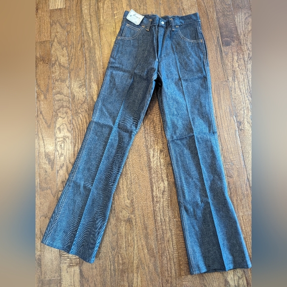 70's vintage denim flares, new with tags, size 29 W 31.5 inseam - Picture 2 of 6